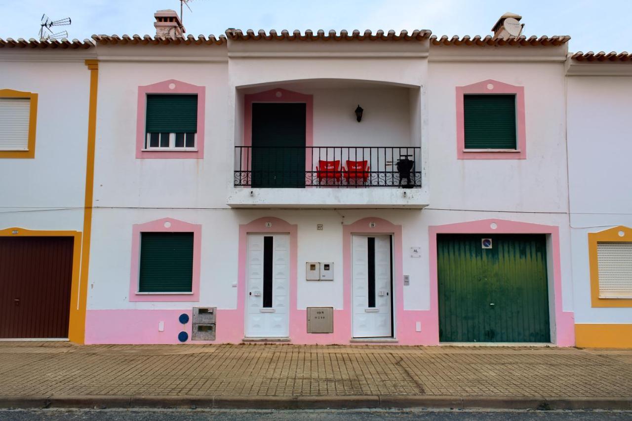 Casa Cor-De-Rosa Lägenhet Vila Nova de Milfontes Exteriör bild